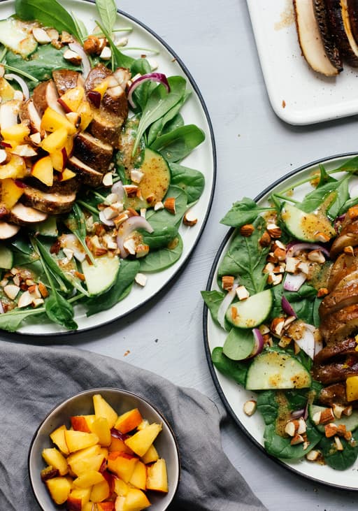 Sommersalat mit Nektarinen & Portobello-Steak