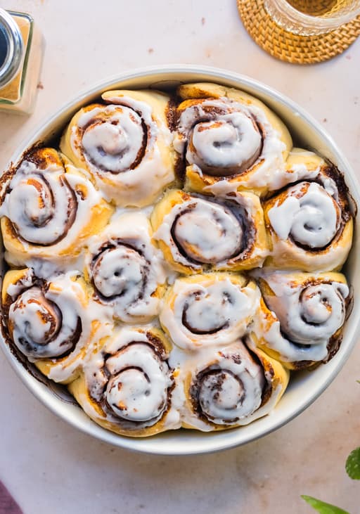 Super Easy Vegan Cinnamon Rolls