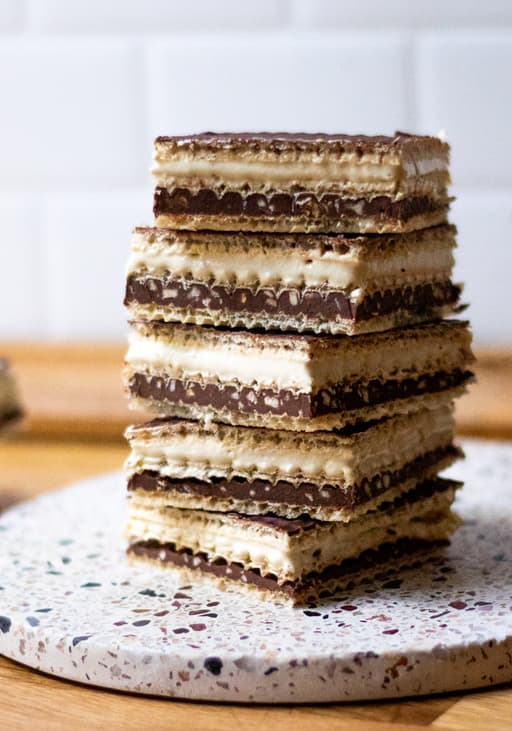 Vegan Milk-Hazelnut-Slice (Knoppers)