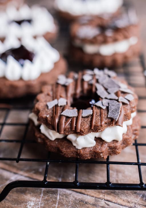 Vegan Black Forest Cherry Cookies (Schwarzwälder Kirsch Cookies)