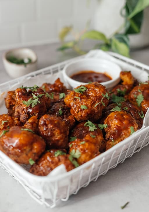 Vegane Buffalo „Chicken“ Wings aus Blumenkohl