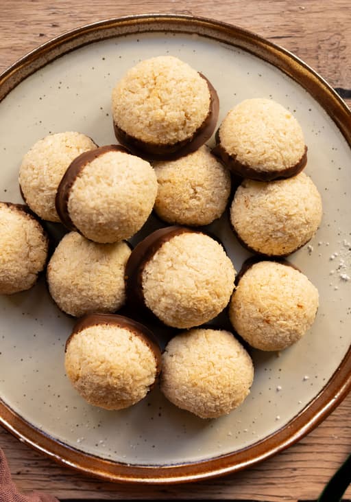 Vegan Coconut Macaroons