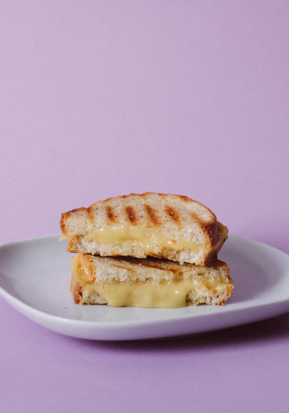 Veganes Grilled Cheese Sandwich