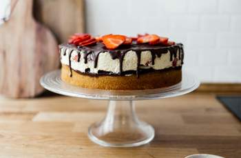 Vegan Pound Cake with Vanilla Pudding and Strawberries