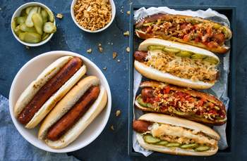 Carrot Dogs mit zwei Toppings
