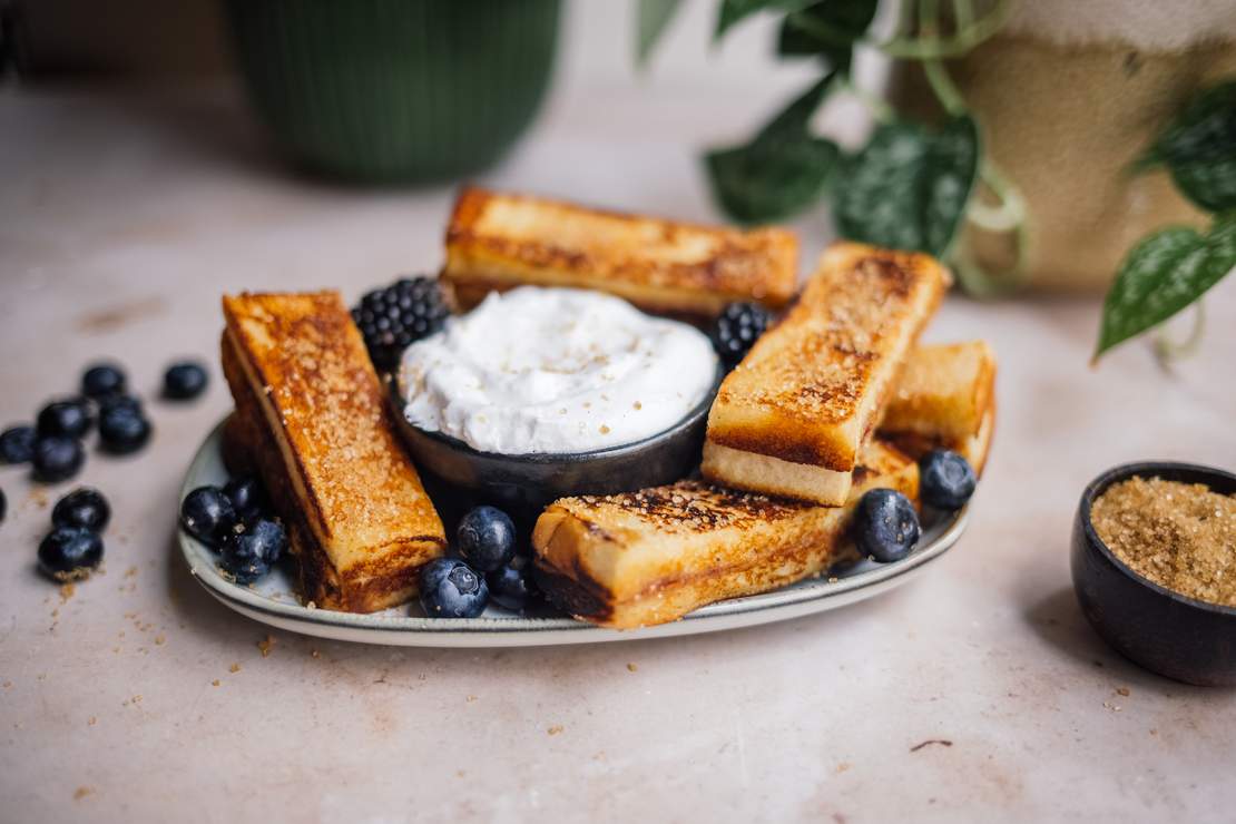 R517 Vegane French Toast Sticks mit Erdnussbutter und Marmelade