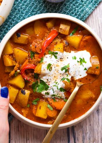 Vegan Goulash Soup