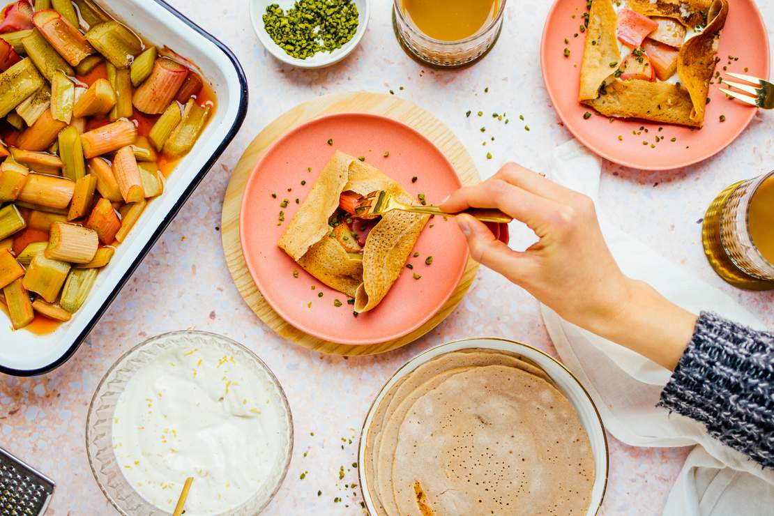 R624 Vegane Buchweizen Galette mit Rhabarber