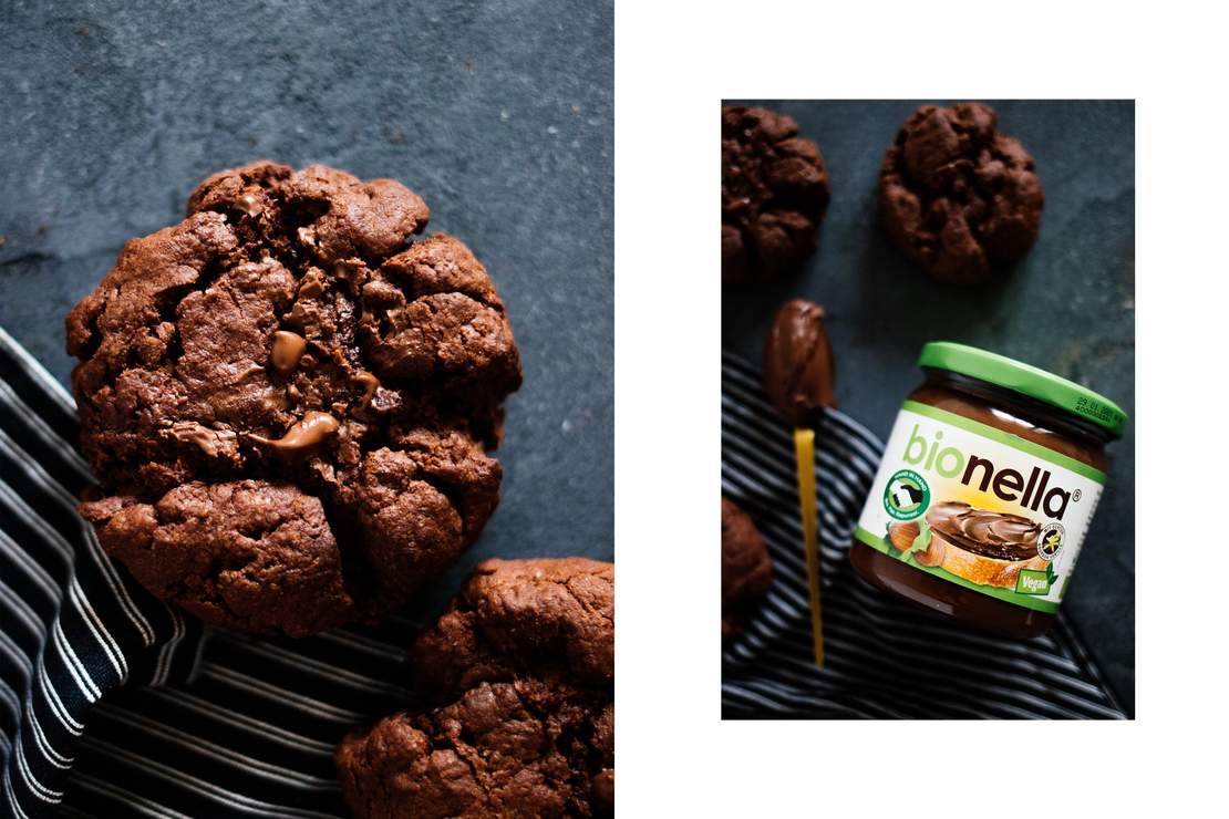 R442 Vegan chocolate stuffed cookies