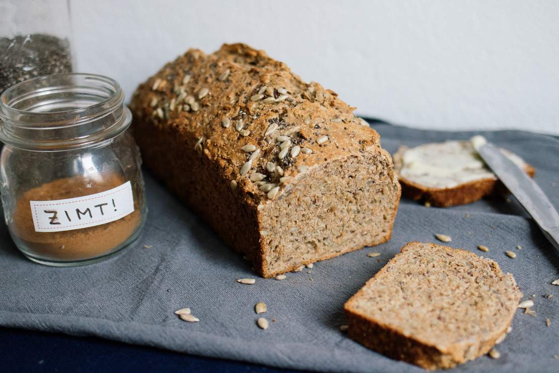 R136 sunflower chia bread