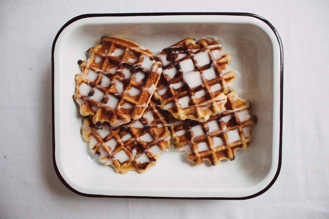 R233 Cinnamon bun waffles