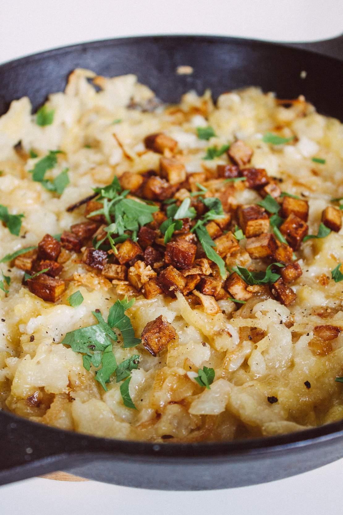 R185 Vegan cheese spaetzle