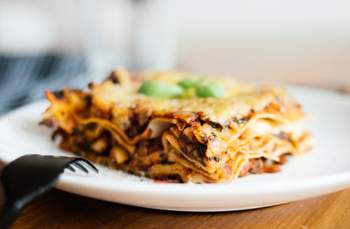 Vegane Lasagne mit Linsen & Spinat (ohne Soja)