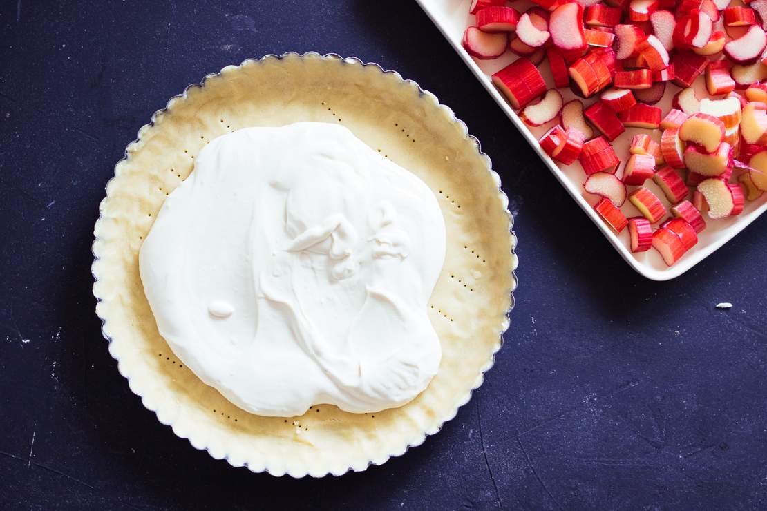 R501 Vegan, simple Rhubarb Tart