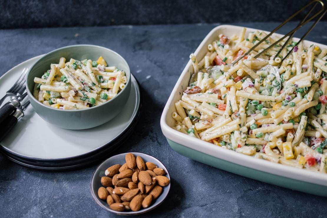 R206 Veganer Makkaronisalat mit Mandeldressing