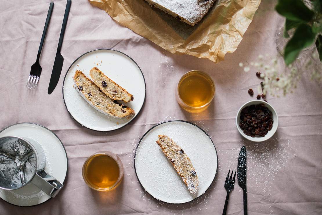 R325 Vegan Christmas stollen
