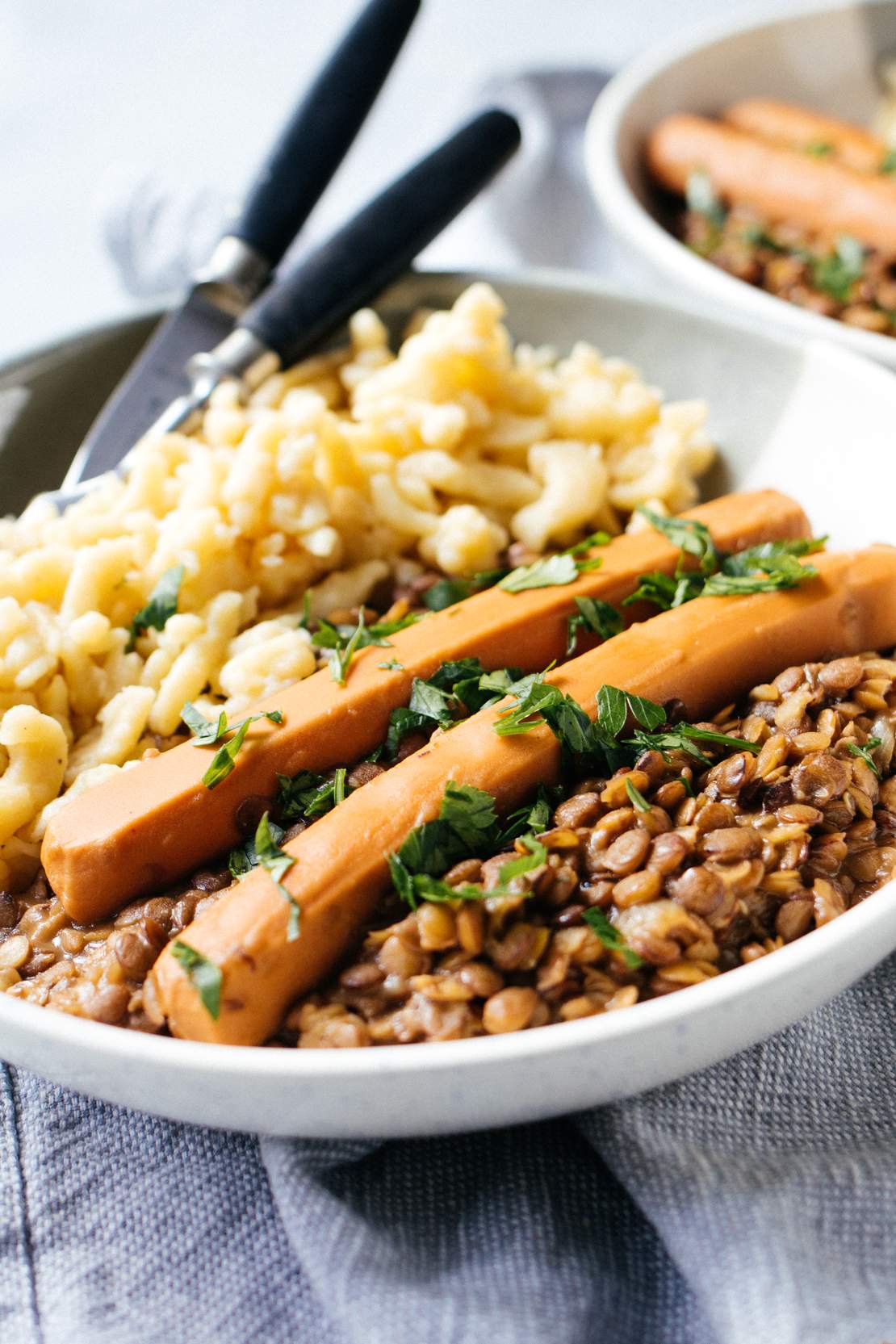 R474 Vegane, schwäbische Linsen mit Spätzle