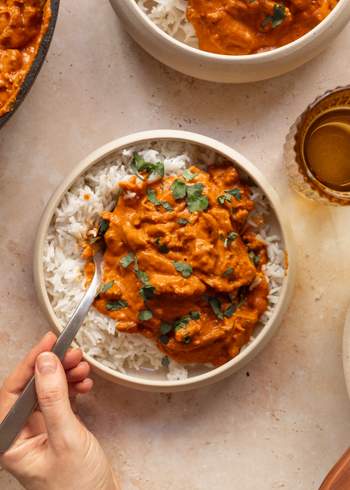 Veganes Butter Chicken mit Reis