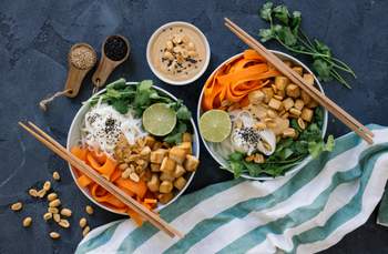 Rice Noodles with Tofu in Peanut Sauce