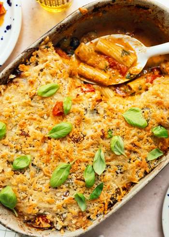 Vegan One-Pot Pesto Pasta Bake with Crispy Cheesy Crust