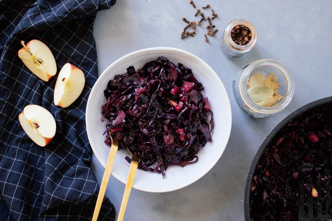 R326 Simple, fruity red cabbage