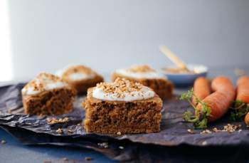 Vegan, fluffy Carrot Cake with Cream Cheese Frosting