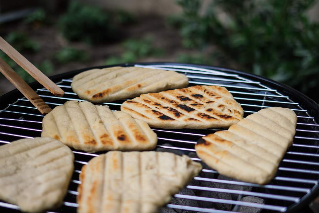 R283 Grillbrote mit Paprika-Tomaten-Aufstrich