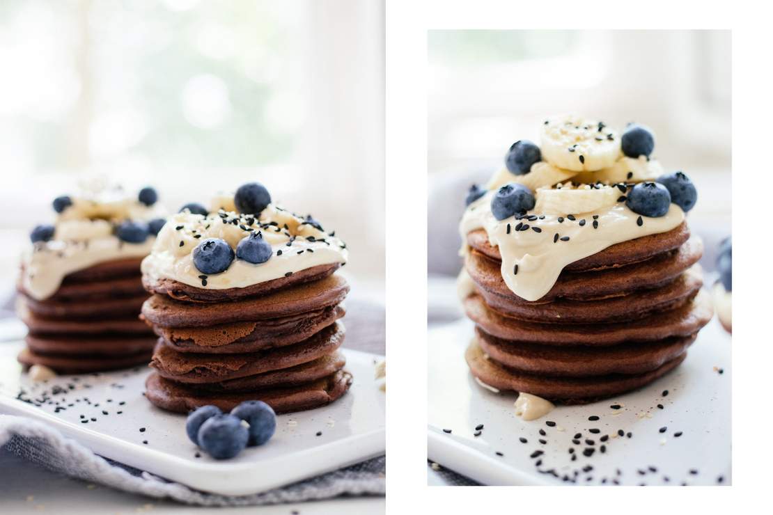 R395 Vegan chocolate pancakes with tahini