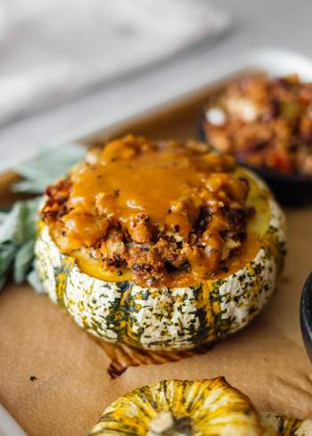 Baked Squash with Quinoa Filling
