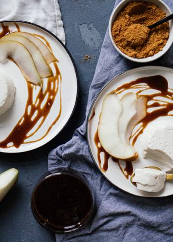 Vegan Panna Cotta with caramel sauce