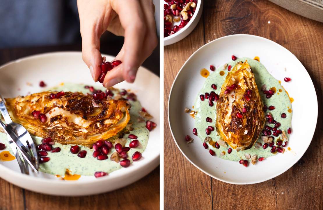 R884 Gebackener Spitzkohl auf Kräuterjoghurt mit Walnuss-Granatapfel-Topping