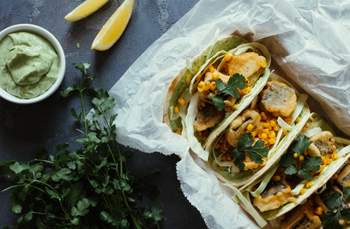 Vegane Fisch-Tacos mit Avocadocreme
