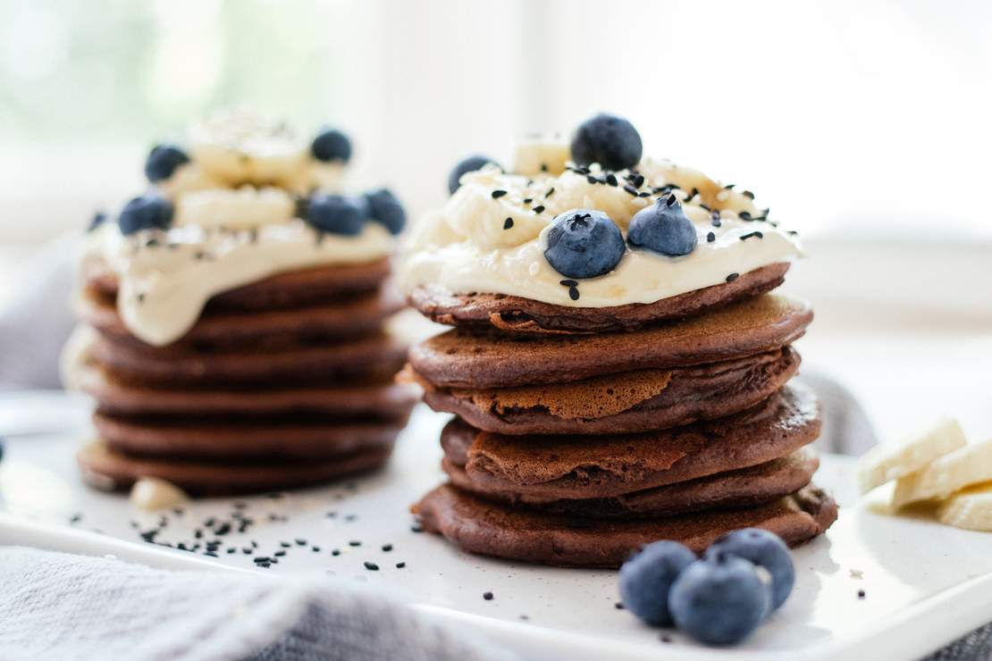 R395 Vegan chocolate pancakes with tahini