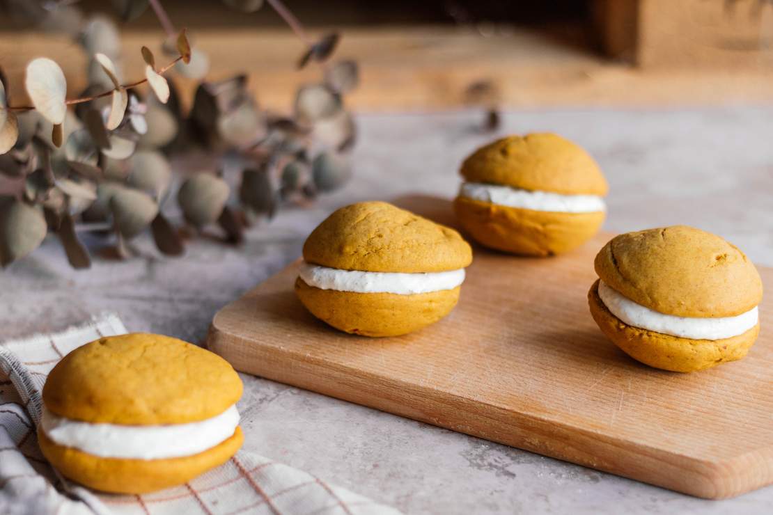 R773 Vegane Kürbis-Whoopie Pies mit Vanillecreme