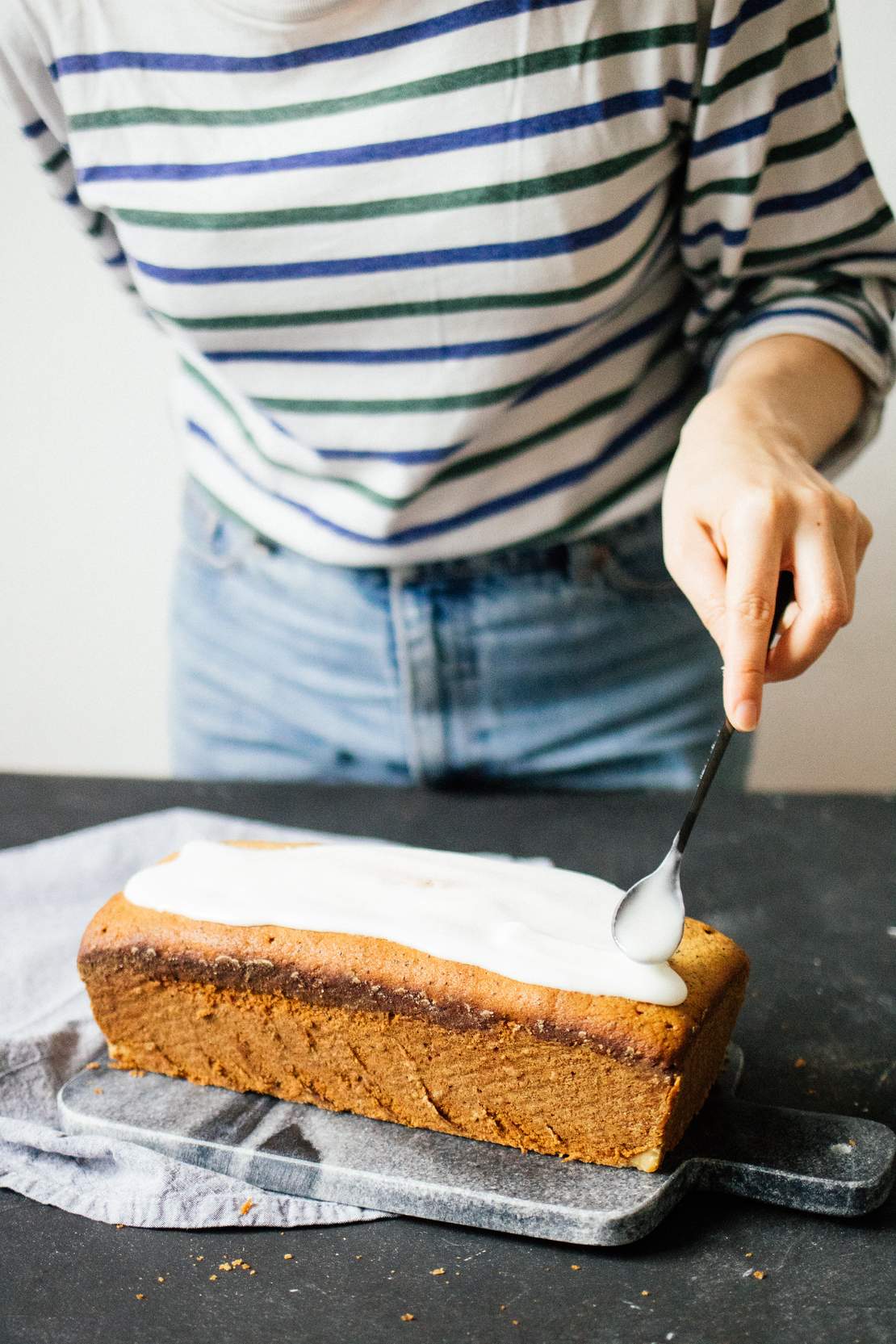 R2 Vegan lemon poppyseed cake