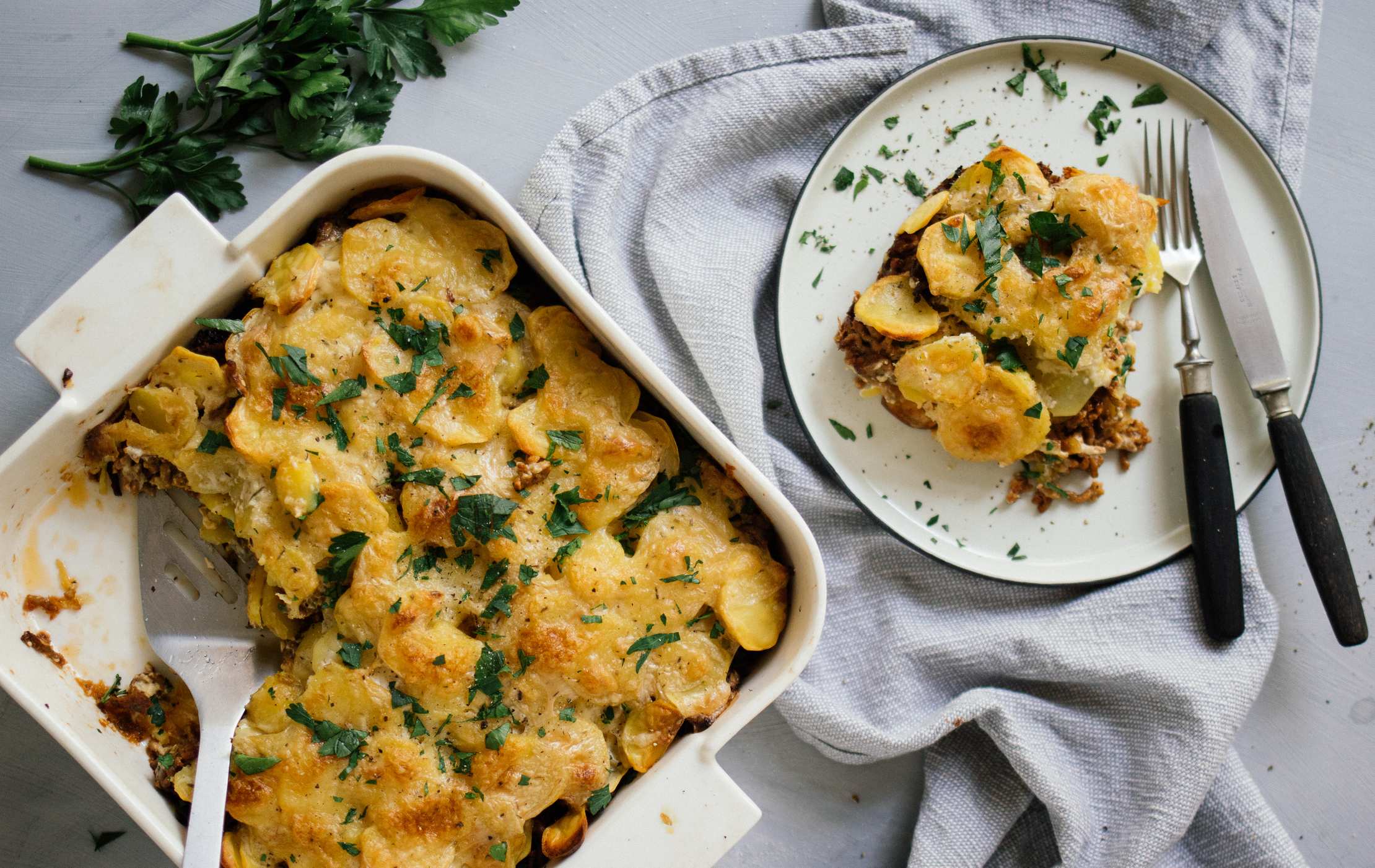 Veganer Kartoffel-„Hackfleisch“-Auflauf - Zucker&Jagdwurst