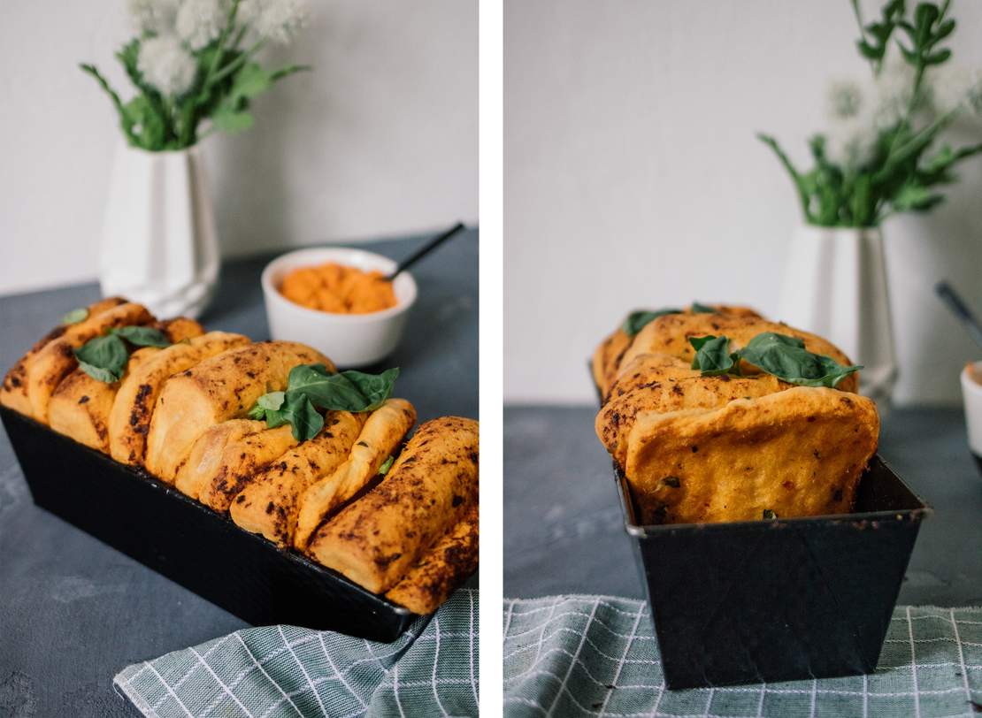 R261 Pull Apart Bread with ajvar butter