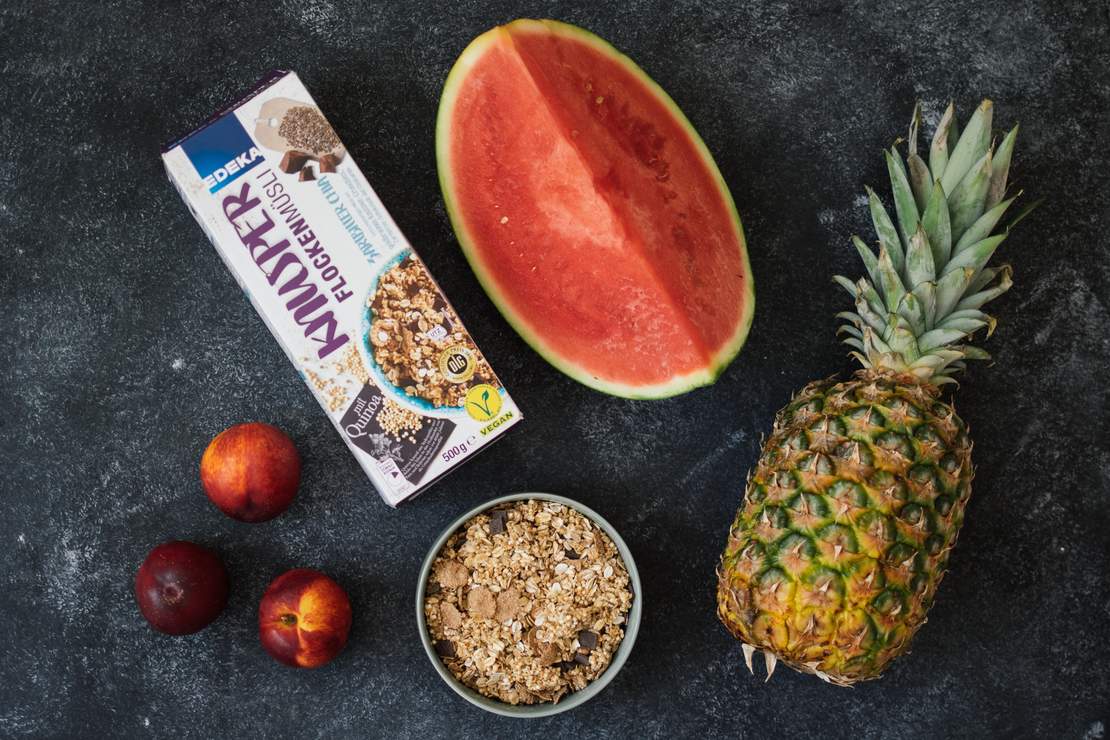 R282 Gegrillte Früchte mit Müsli-Crumble