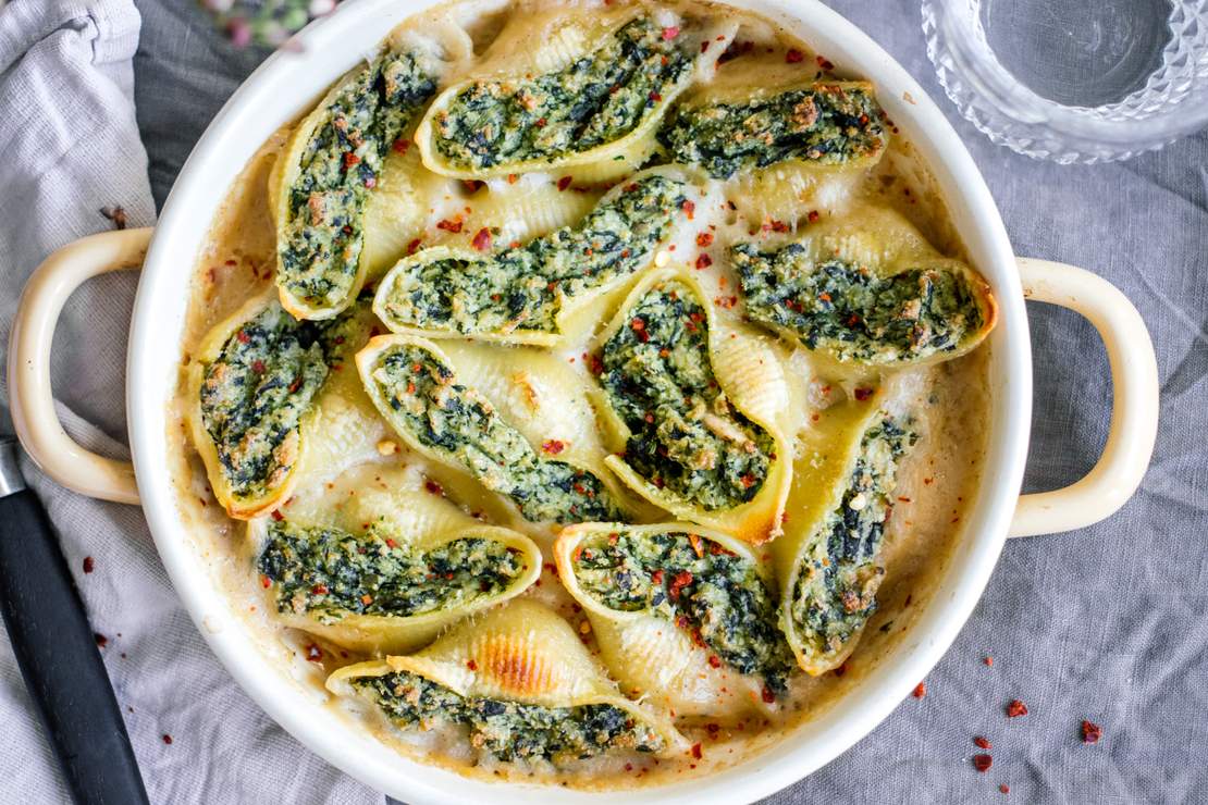 R375 Vegan Stuffed Shells with Spinach and Cashews