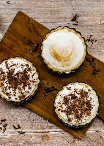 Vegane gefüllte Tartelettes mit fluffiger Marshmallow-Creme