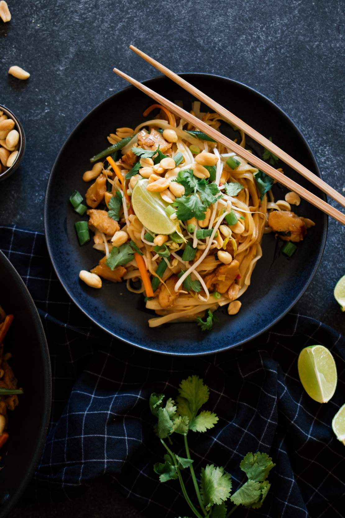 R435 Veganes Pad Thai mit „Hühnchen“